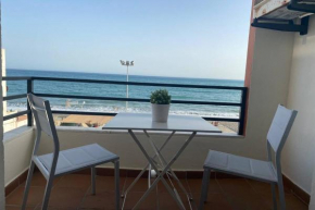 Maravilloso apartamento en primera linea de playa con vistas al mar en Caleta de Vélez 2 D, Caleta De Vélez